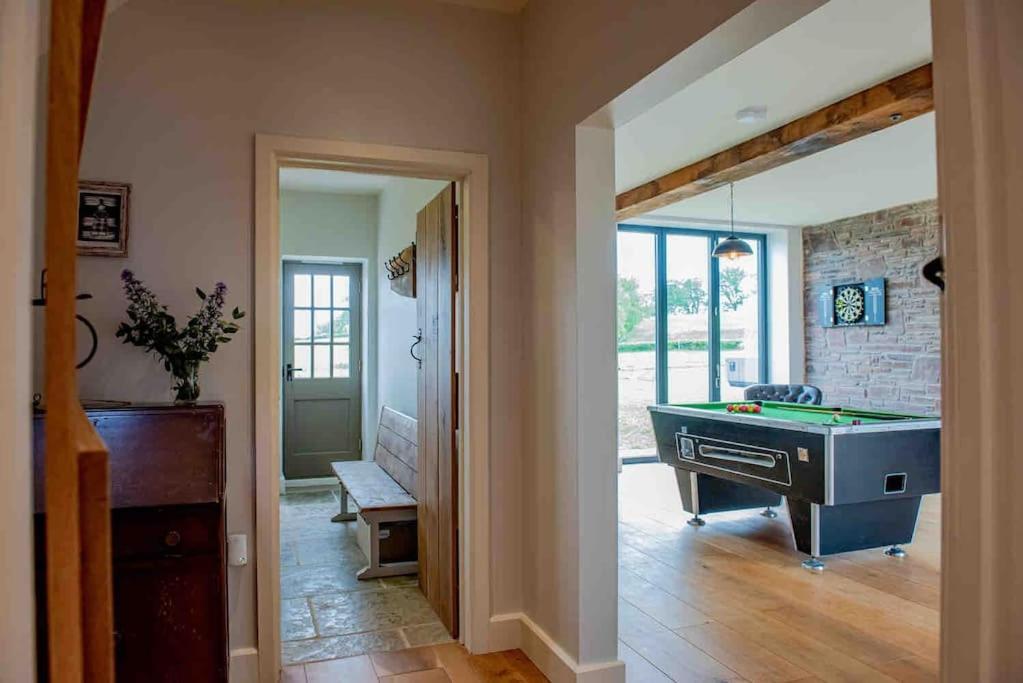 Coed Farm-Hot Tub-Sleeps 12-Near Brecon Exterior foto